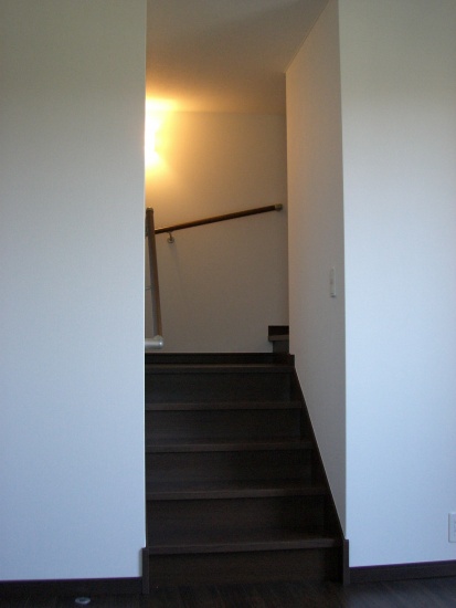 ２階主寝室の固定階段から上がるロフト